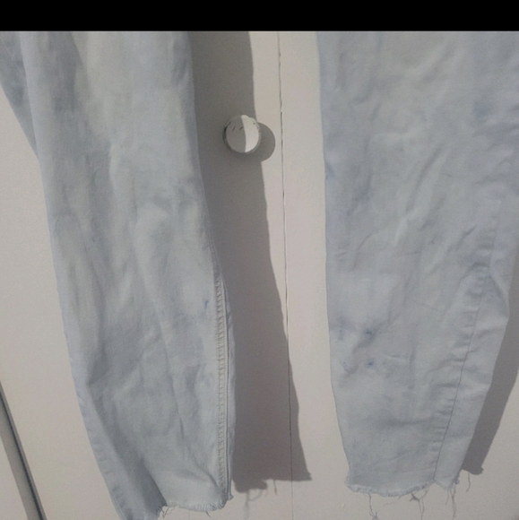 Old Navy Light Blue Rockstar Jeans - Picture 3 of 7